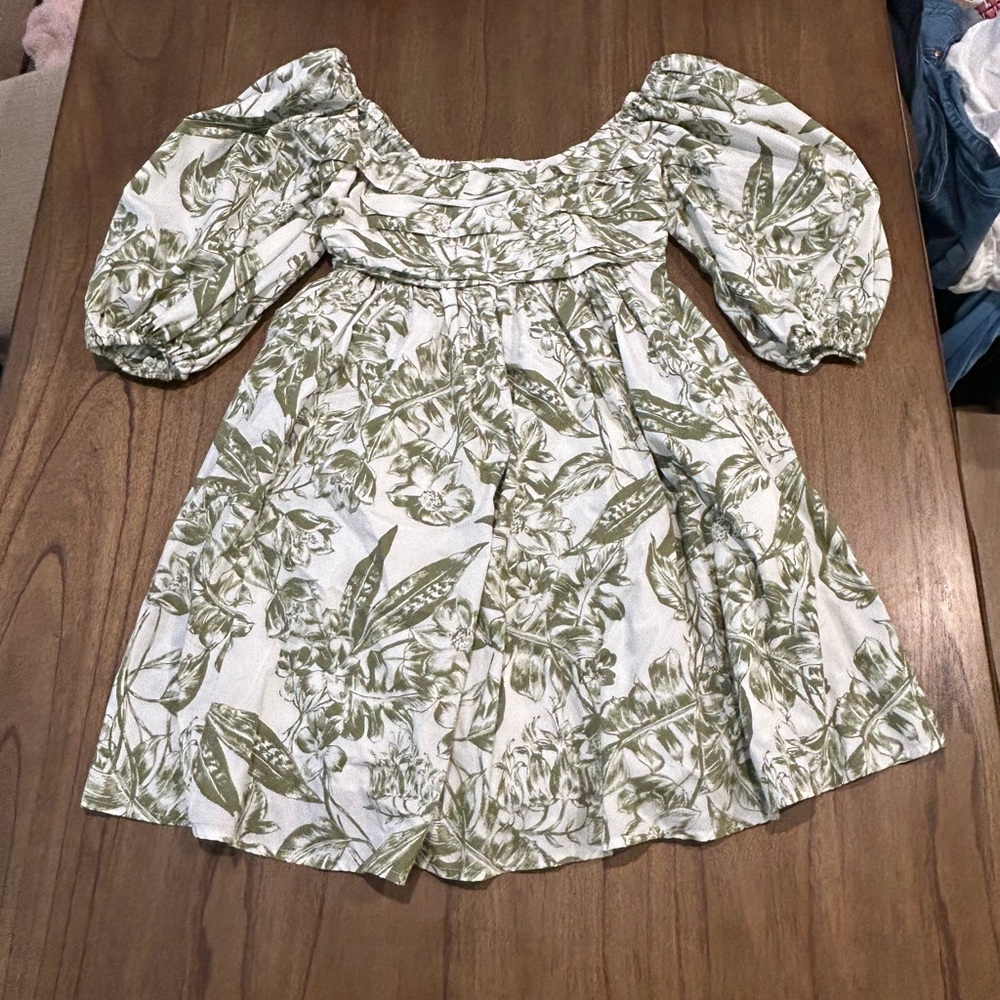 Abercrombie Women’s Emerson Poplin Puff Sleeve Floral Green and White Mini Dress